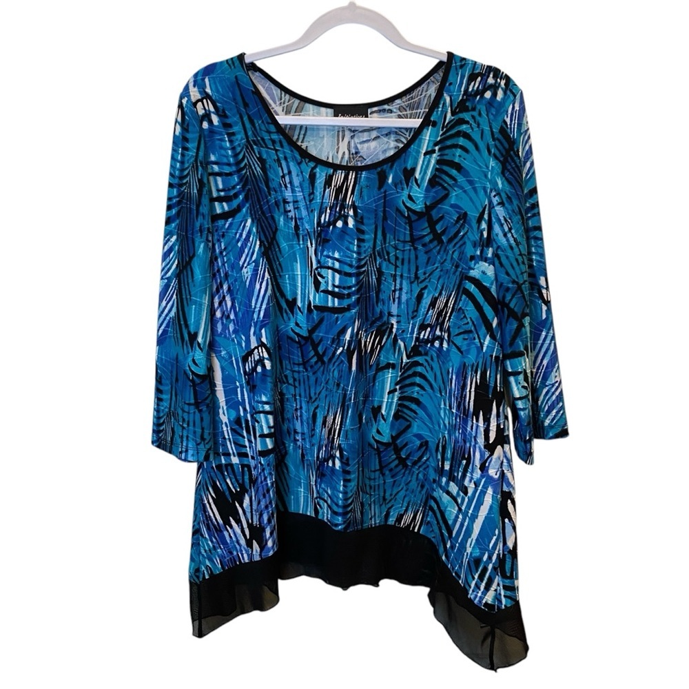 Blue pattern flowy top - XL